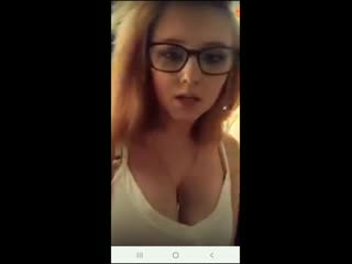 slut showing her fat tits in cam